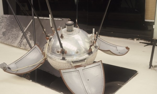 60 лет назад впервые на Луне совершил посадку автоматический аппарат — советский зонд  «Луна-9»