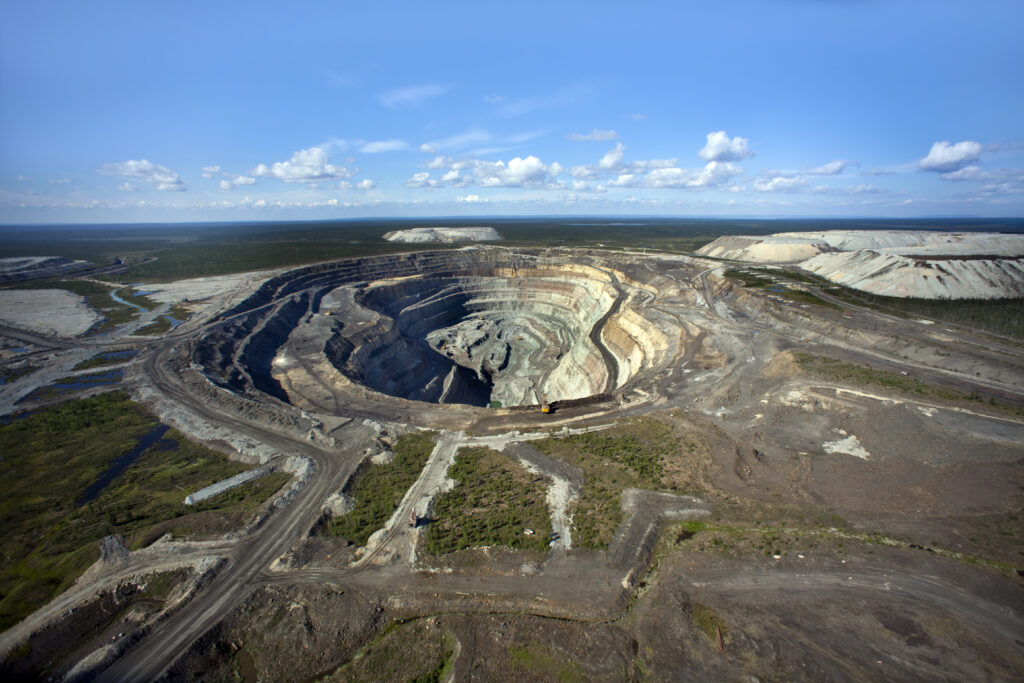 АЛРОСА и «Ростех» создают уникальную защиту для арктических карьеров