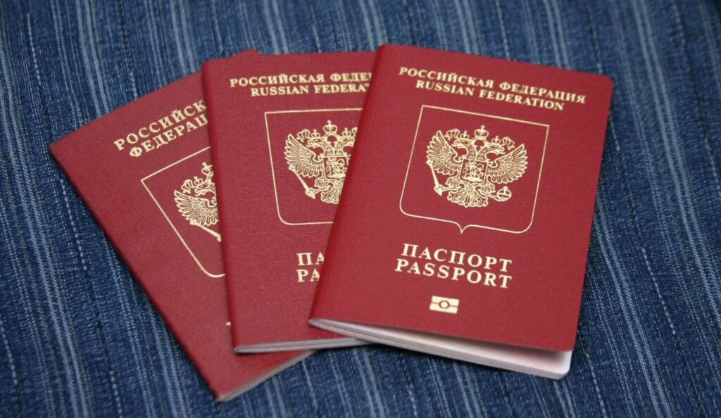 Получение загранпаспорта вновь стало проблемой