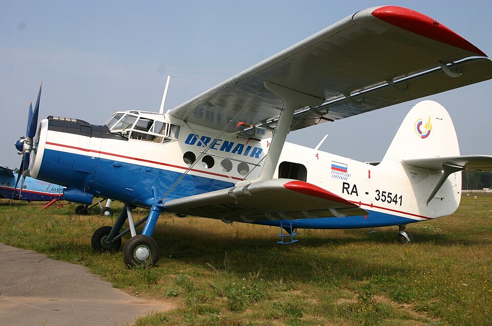 Сотням «кукурузникам» Ан-2 могут разрешить полеты до 2100 года