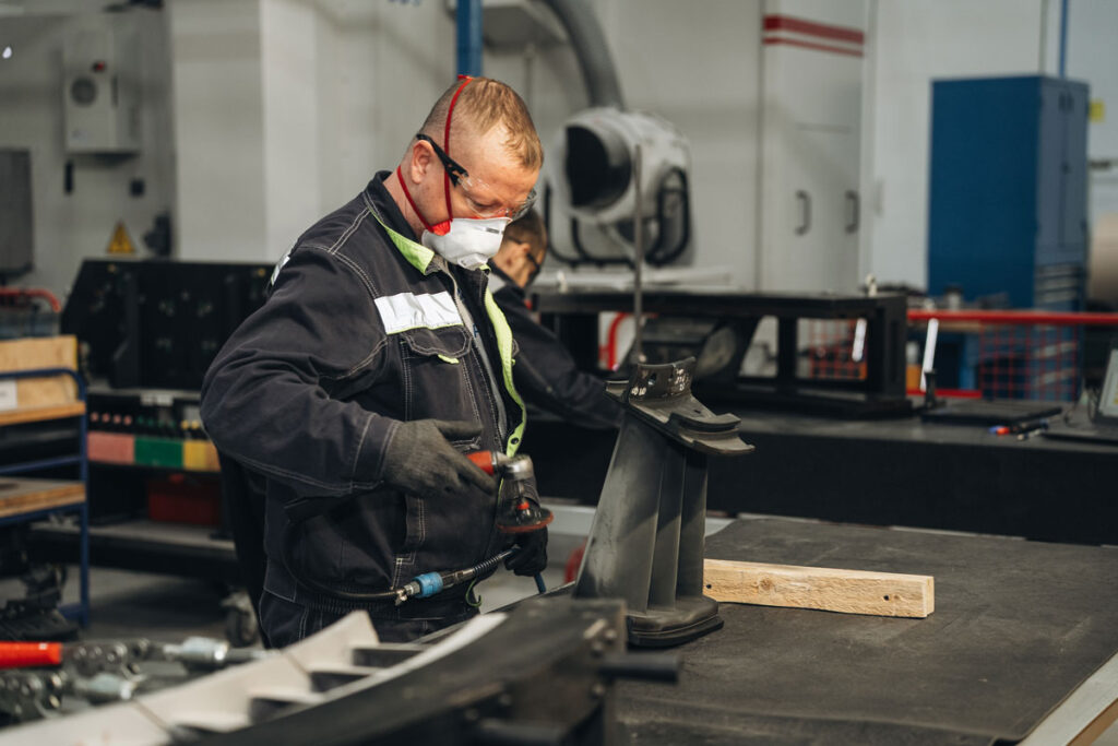 «Русские Газовые Турбины» запустили новый цех с установкой химического травления