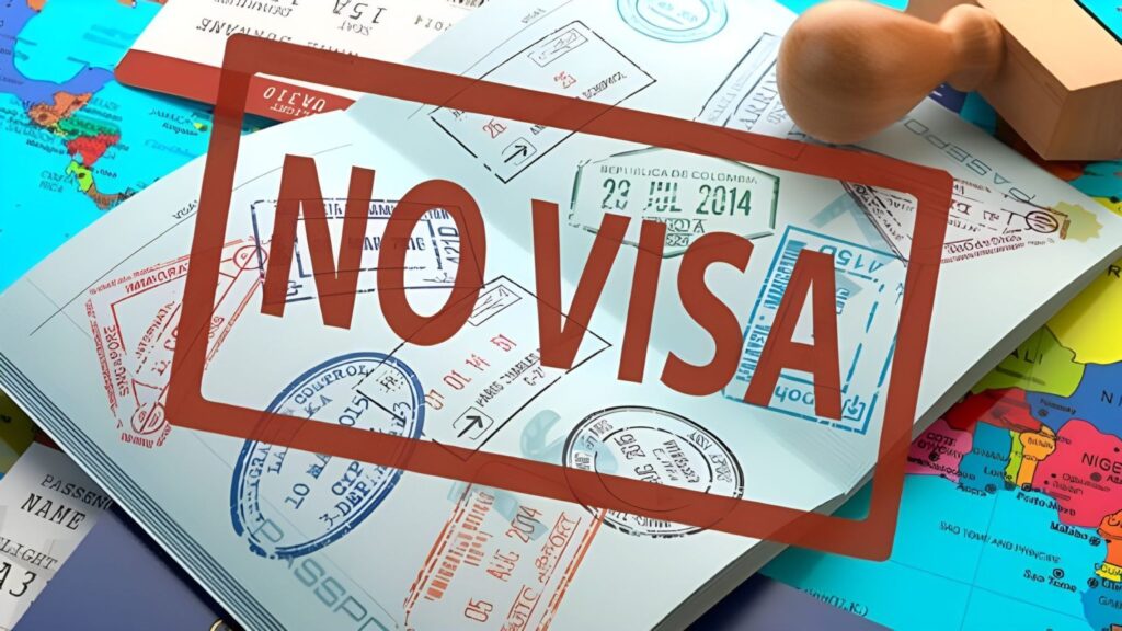 Без визы до 30 дней: власти Китая продлили льготы для россиян, но с важными оговорками