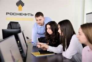 Цифровой ассистент «Роснефти»: как ИИ снижает издержки на 80 млн рублей